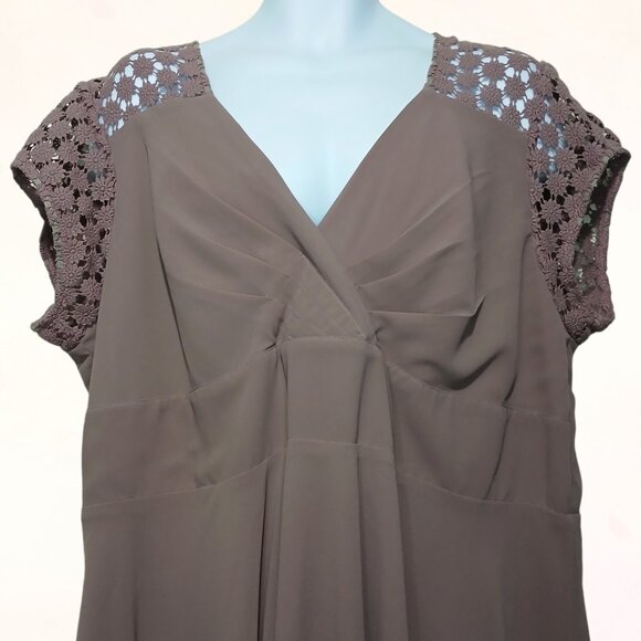 NWT Eucalyptus London Plus Size Women Fiona Midi Dress Size 4X - Picture 2 of 13